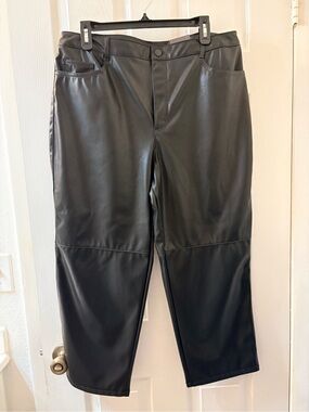 Worthington Straight Ankle Faux Leather Pants 14P Black $64  Petite